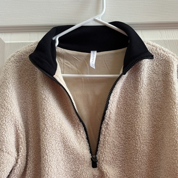 Fabletics jacket - Picture 10 of 12